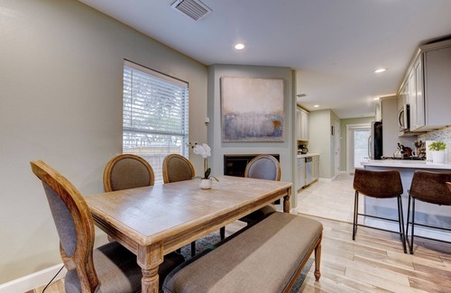 Northside House | Spacious 3BD/2BA - Fenced Yard, WiFi & W/D & Pet Friendly