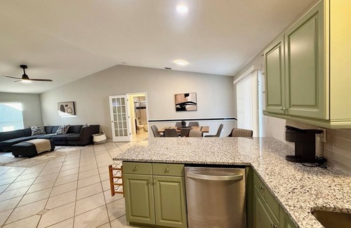 Lake Sarasota House | Spacious 3BR Home in Prime Location – Private Heated Pool & Hot Tub