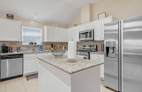 Spring House | Spacious 3BR Spring TX Home, Office, EV Charger, Patio, Pet-Friendly
