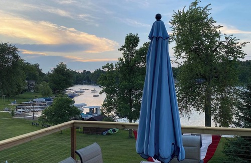 Columbia City House | Spacious 4-bedroom 3-bathroom lake house on Shriner Lake in Columbia City.