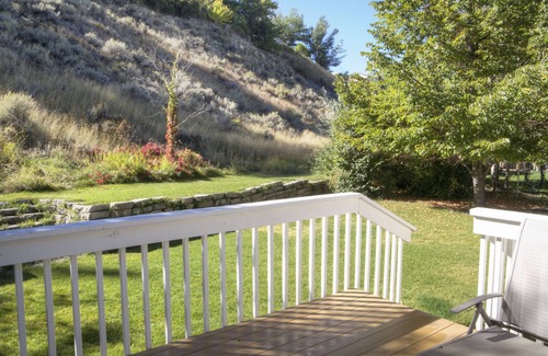 Cody House | Spacious 4 Bedroom, 3 Bath Home Only 1/2 Mile From Downtown - Cody, WY