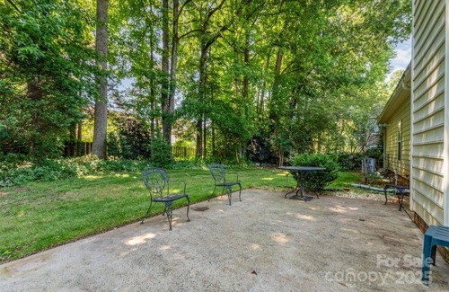Provincetowne House | Spacious 4-bedroom house in welcoming Charlotte with AC close to shopping center