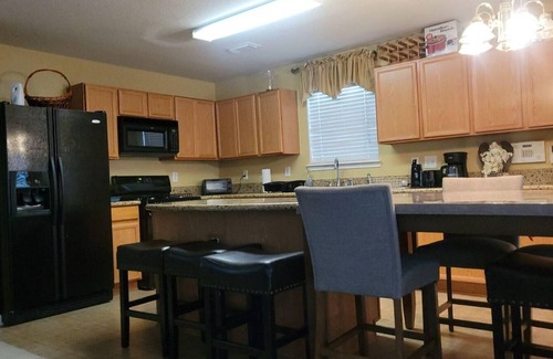 Baytown House | Spacious 4-bedroom house with huge gameroom, WiFi and AC in enjoyable Baytown