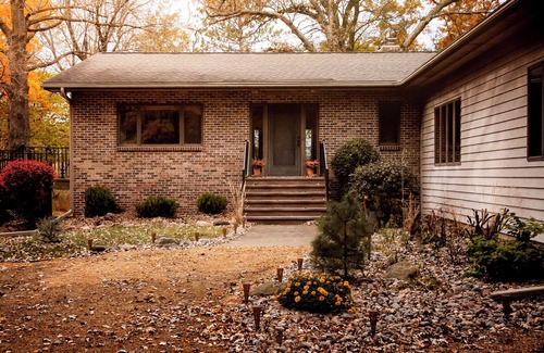 Hudson House | Spacious 4-bedroom house with private access to river in Willow River State Park