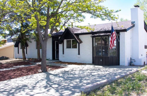 Farmington House | Spacious 4-Bedroom Retreat with Pool, Game Barn & Prime Location!