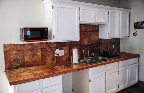 Southgate House | Spacious 4-bedroom Red Raider themed house with AC and WiFi in fantastic Lubbock