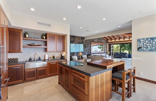 Kailua-Kona House | Spacious 4-bedroom house plus bunk room with WiFi and AC in charming Kailua-Kona