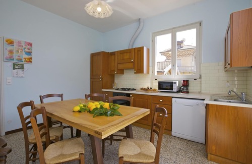 Cannero Riviera Apartment | Spacious 4½-room apartment with garden with barbecue and balcony