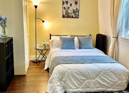 Wayland Apartment | Spacious 4B2B Loft ,Private Kitchen, Walk to everything,Near Brown&RISD