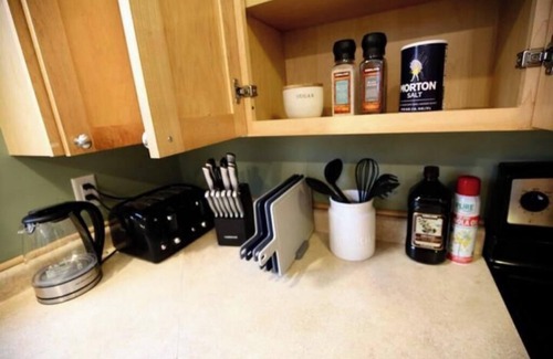Seward House | Spacious 4BR/2.5BA+Loft w Cable By Lux Life