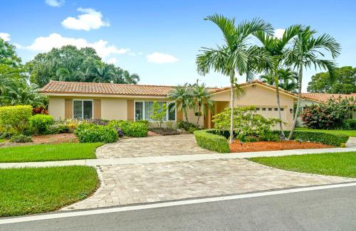 Plantation House | Spacious 4BR/3BA pool home, stylishly decorated