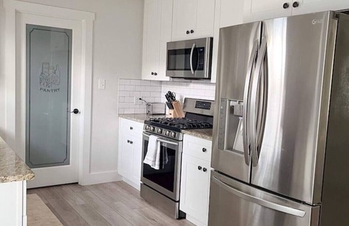 Georgetown House | Spacious 4BR Home, Central Georgetown Location!