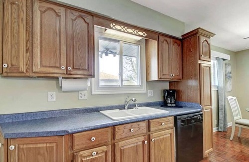 Beech Grove House | Spacious 4BR Near Convention Center!