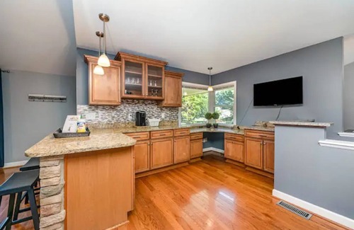 Fairfield House | Spacious 4BR Ranch w Hot Tub in Quiet Neighborhood