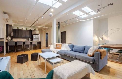 Milton Park Apartment | Spacious 4BR1B Chic Retreat in the Plateau
