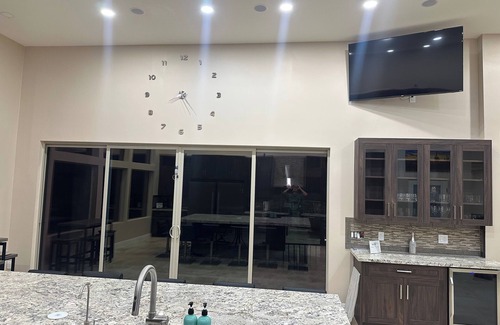 Apache Junction House | Spacious 5 bed/5 bath house at Superstition Mountains. Hiking. Pool. Spa. Views!