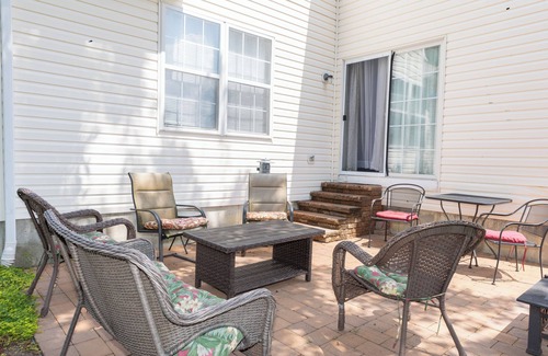 Atco House | Spacious 5-bedroom house with WiFi, AC in charming Winslow Township