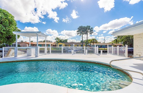 Coral Ridge Isles House | Spacious 5-bedroom house with AC and WiFi in tranquil Fort Lauderdale