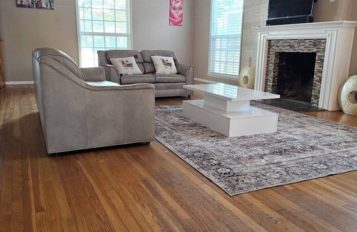 San Bernardino House | Spacious 5-bedroom bungalow in amazing San Bernardino with fitness room, AC