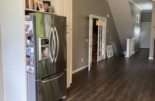 Roach House | Spacious 5 Bedroom, 3.5 Bathroom Lakeview home with a large yard awaits!