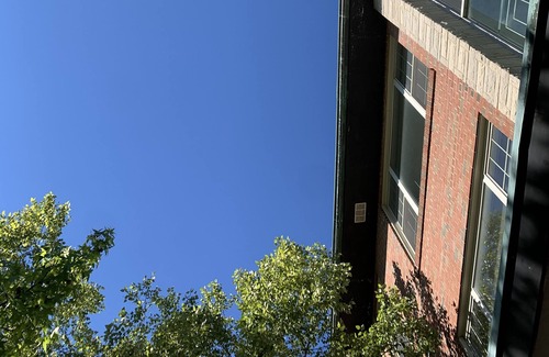 Lindenwood Park Condo | Spacious 5-bedroom condo with AC and WiFi in beautiful St. Louis