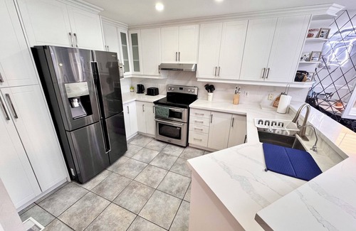 Cambridge House | Spacious 5 Bedroom Home in Cambridge