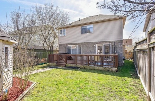 Cambridge House | Spacious 5 Bedroom Home in Cambridge