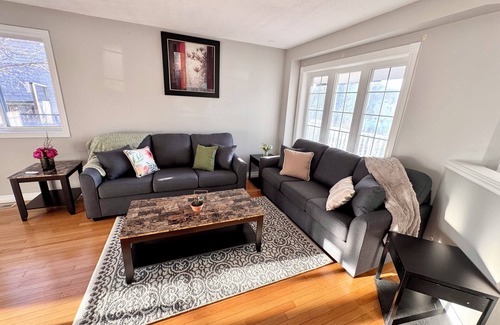 Cambridge House | Spacious 5 Bedroom Home in Cambridge