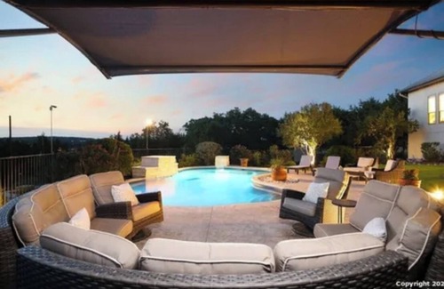 Boerne House | Spacious 5-bedroom home on private 9 ac. WiFi, AC, fitness in superb location