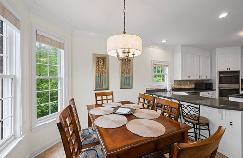 Arley House | Spacious 5-bedroom house with dock,swim platform,2 SUPs,& canoe in quaint Arley