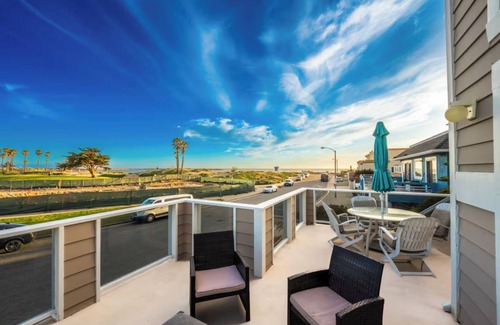 Oxnard Shores House | Spacious 5-bedroom house in serene Oxnard