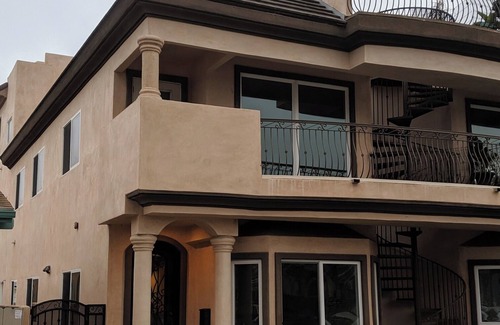 Old Towne House | Spacious 5-bedroom townhome in charming Seal Beach with WiFi, AC