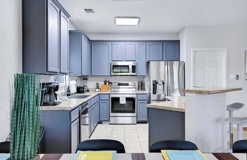 San Antonio House | Spacious 5BR Retreat with Pool & Outdoor Games