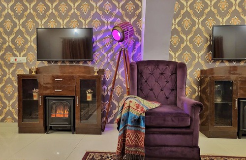 Shimla Villa | Spacious 6-bedroom villa in enchanting Shimla with WiFi