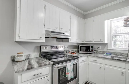 North Raleigh House | Spacious 8 Bed Home Near North Hills, DT, Airport