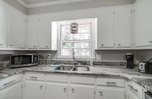 North Raleigh House | Spacious 8 Bed Home Near North Hills, DT, Airport
