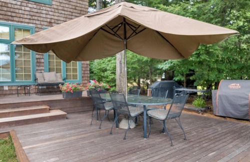 Moultonborough House | Spacious Adirondack sleeps 12 with stunning views of Castle In The Clouds