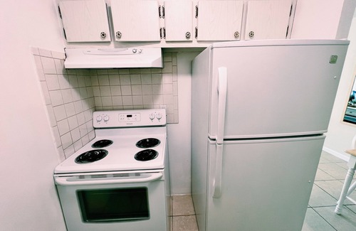 Jensen Beach Apartment | Spacious & affordable 1 Bedroom APT W/Pool - Close to downtown and The Beach