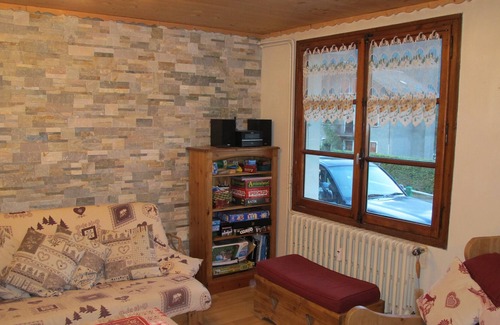 Montriond Apartment | Spacious Alpine Chalet Apartment With Moutain Views