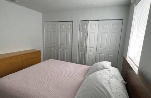 Hialeah Apartment | Spacious and beautiful backyard