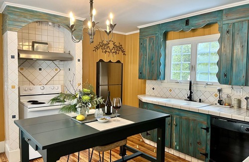 Yarmouth Apartment | Spacious and bright, 1st floor apartment in Historical Yarmouth Village