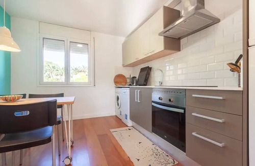 Tarragona Apartment | Spacious and bright designer apartment next to Playa Larga