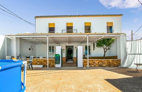 Guadalcanal Apartment | Spacious and charming vacation apartment.