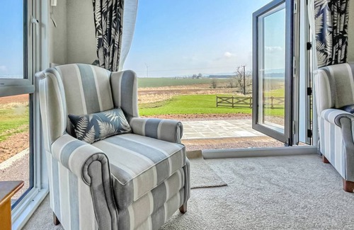 Laurencekirk House | Spacious and comfortable holiday home featuring your own private hot tub.