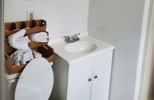 Bowie Apartment | Spacious and comfortable studio with Amazing amenities and pet-friendly