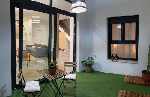 Tabladilla-La Estrella Apartment | Spacious and cozy apartment with courtyard near Plaza de España