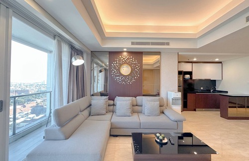 Surabaya Apartment | Spacious And Elegant 2Br At One East Penthouse & Residence Apartment