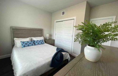 Conroe House | Spacious and fully equipped family house for 10