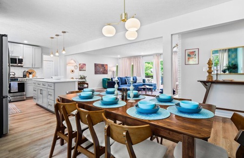 Strongsville House | Spacious and Luxury Designed Ranch with Game Room