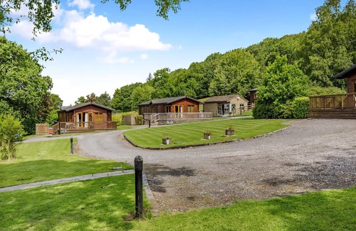 Charlesworth Ski Chalet | Spacious and luxurious lodge.
